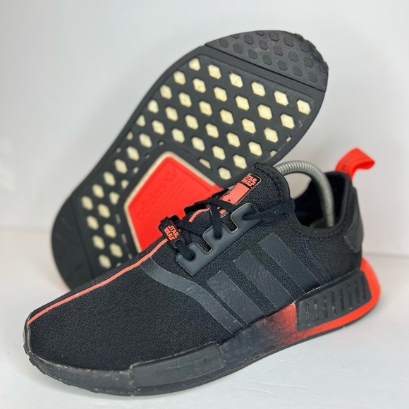 Adidas Mens NMD R1 Star Wars Darth Vader Black/Red FW2276 Size 6.5M Very Nice. - Picture 1 of 16
